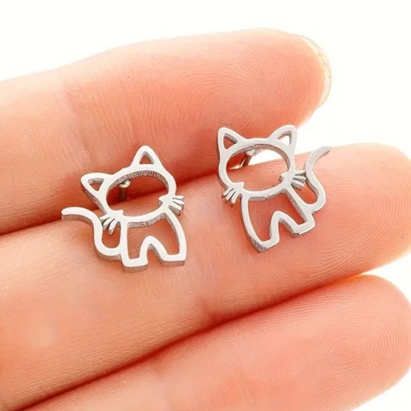 Jewelry - Cat Outline with Whiskers Silver Toned Stud Earrings